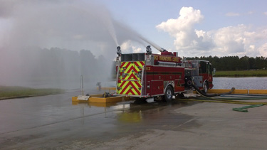 The Motiva Norco industrial facility has up to 30-inch water mains, and its fire brigade is able to take water from rivers, a lake, and on-site wells.