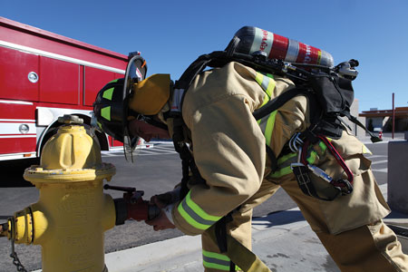 4 The Honeywell First Responder Products Titan SCBA can incorporate a Honeywell Life Grip ladder and escape belt into its hip plate. (Photo courtesy of Honeywell First Responder Products