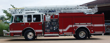 4 An LTC Telesqurt 65 stock unit. Smeal’s Web site shows a wide selection of its stock aerial devices and pumpers as well as stock UST tankers and the LTC product line. (Photo courtesy of Smeal Fire Apparatus