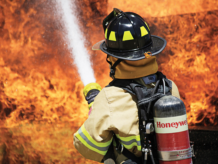 Honeywell’s TITAN SCBA runs the company’s Safety Suite telemetry software system that communicates through RAElink 3 with an IC to send out active PAR checks, communicate any problems with the SCBA, and receive any evacuation notices from command.