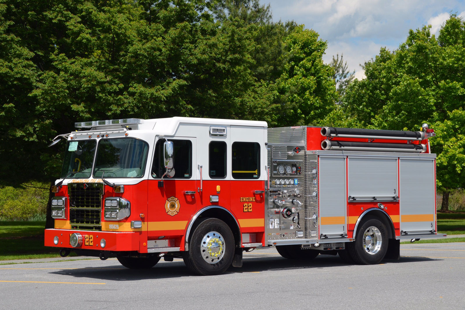 Philadelphia (pa) Fire Department Purchases Ladder Tower 100-foot Tdas 