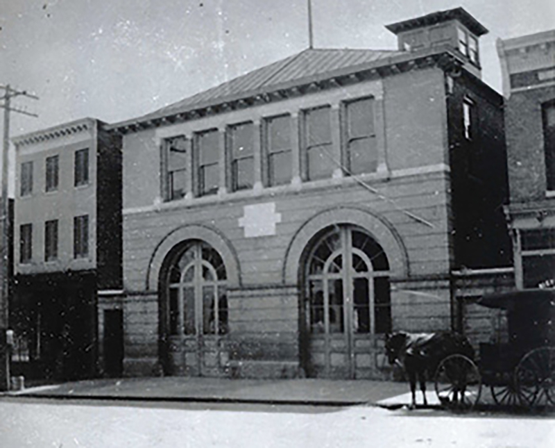 On March 1, 1895, Hook & Ladder Company 10 was organized and placed in quarters on Lafayette Street. Its initial apparatus assignment was a used Hayes aerial 55-foot unit, built by the LaFrance Co. in 1888. The rig was formerly Hook & Ladder Company 6’s apparatus. <em>(Photos 1 and 5-7 courtesy of the Ed Schwartz Collection.)