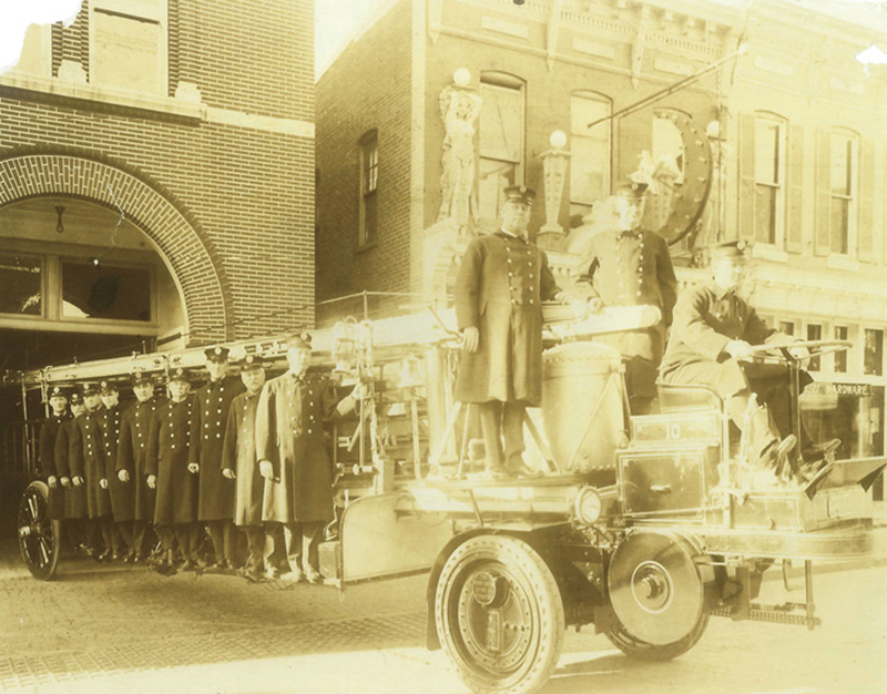 In 1908, the company received another new Hayes aerial truck with a Dahill hoist built by LaFrance Co. This rig was drawn by a three-horse team. 1916 saw the retirement of the horses from Hook & Ladder Company 10, and the rig was outfitted with a two-wheel Christie power unit.