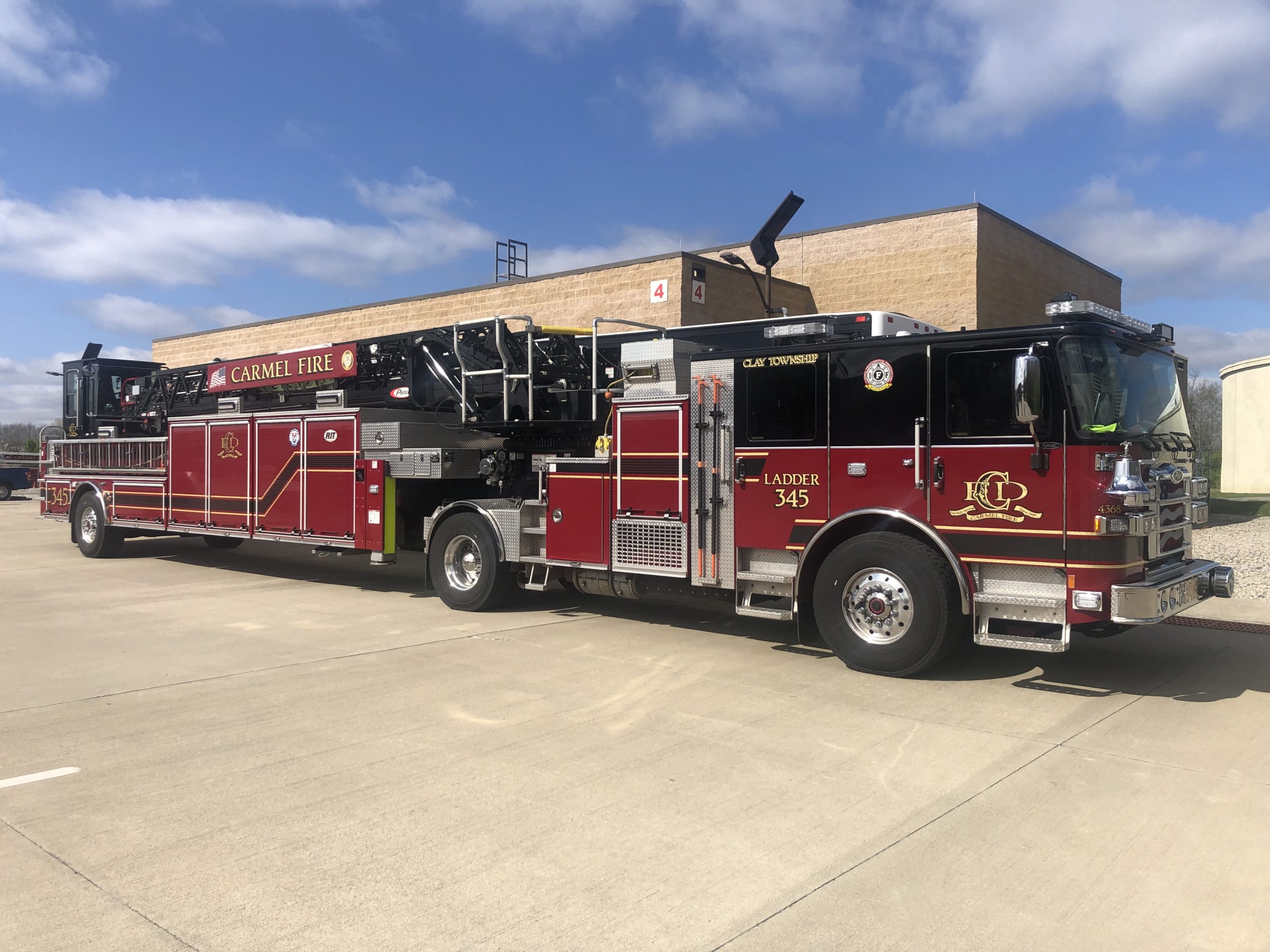 Compartment Corner: Carmel (IN) Pierce Ascendant Tiller Aerial