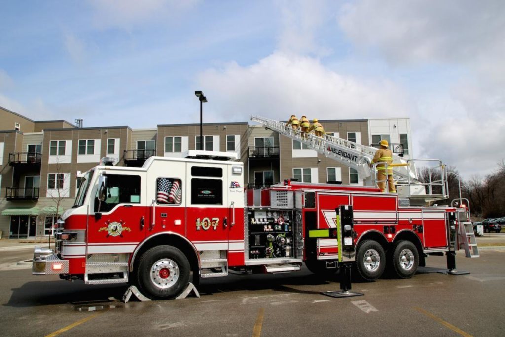 lynden-WA-quint-ladder-truck