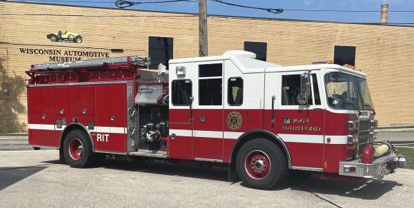 This 1996 Pierce pumper is being auctioned off. (Source: Wisconsinsurplus.com)