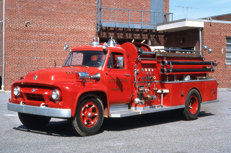 This is a Deer Park (NY) John Bean 800-psi high-pressure pump on a 1953 Ford chassis with a 500-gallon tank. (Photos by Bob Vacarro)